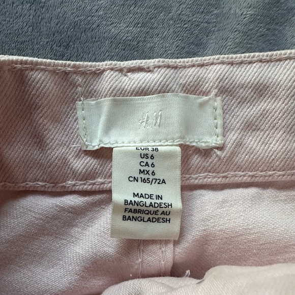 Light pink H&M jeans straight leg- size 6 - Picture 4 of 5